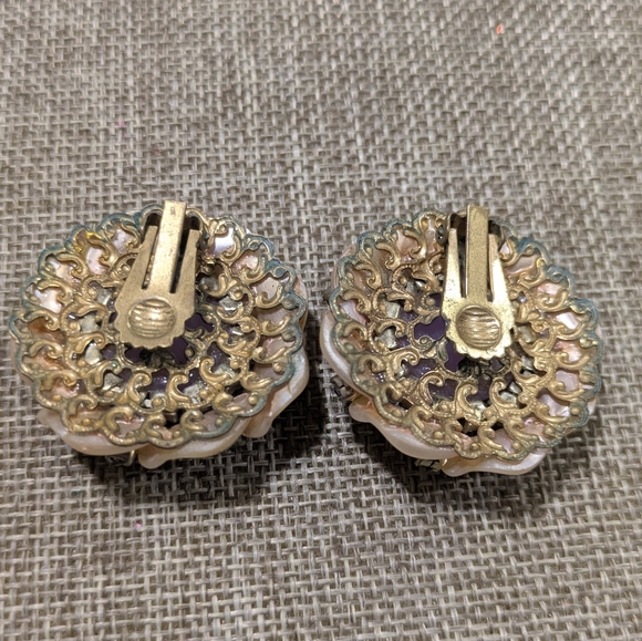 Estate Vintage Purple Moonglow Rhinestone Accents Clip On Earrings - Picture 7 of 8